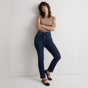Madewell The Curvy Perfect Vintage Jean in Myers Wash